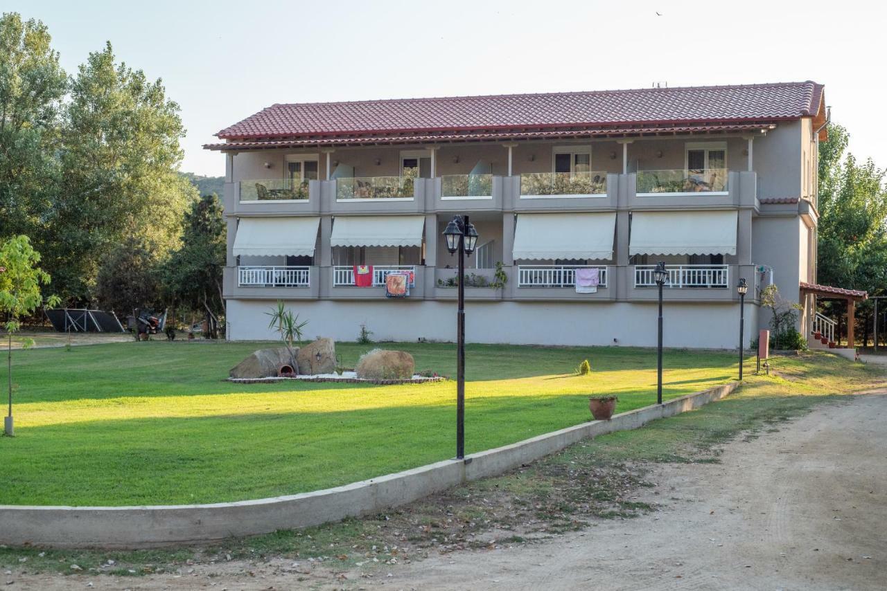Camping Linaraki Apartments & Bungalows Сикия Экстерьер фото