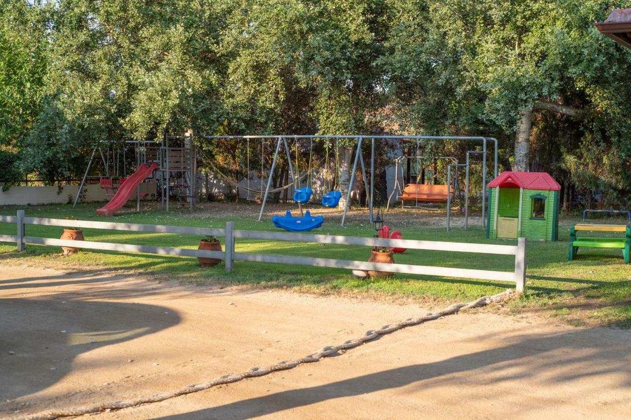 Camping Linaraki Apartments & Bungalows Сикия Экстерьер фото