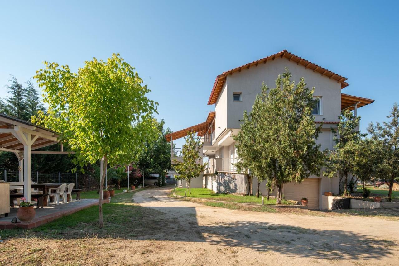 Camping Linaraki Apartments & Bungalows Сикия Экстерьер фото