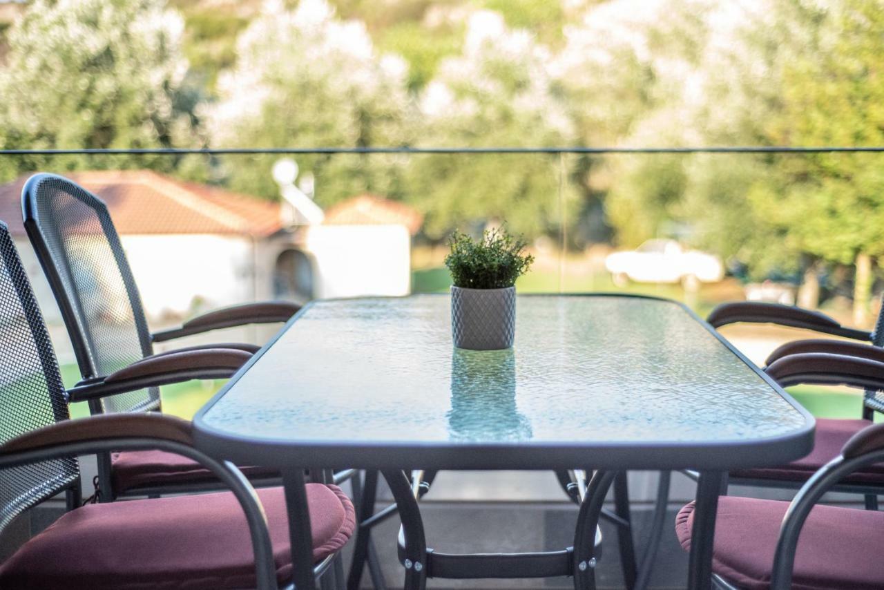 Camping Linaraki Apartments & Bungalows Сикия Экстерьер фото