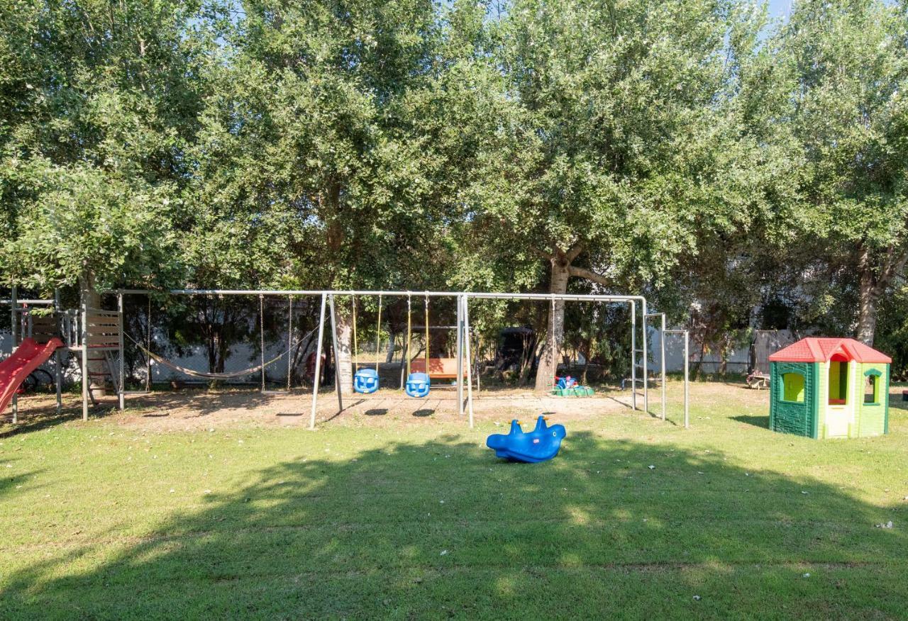 Camping Linaraki Apartments & Bungalows Сикия Экстерьер фото